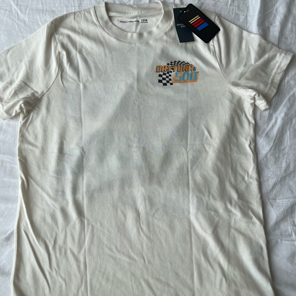 Abercrombie kids boy’s Daytona 500 graphic tee size 17/18
